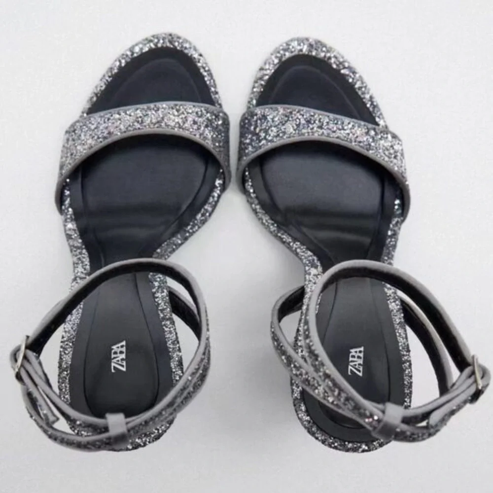 🆕(NWT) ZARA Block Glitter Heels. Size 40/US 9 - Picture 4 of 8